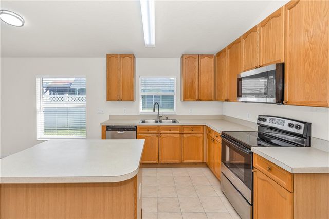 2989 WHITE CEDAR CIRCLE, Kissimmee, FL 34741