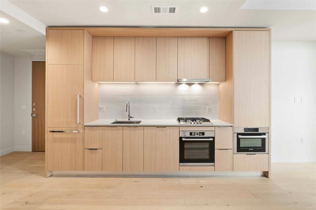 44 East Ave 2506, Austin, TX 78701
