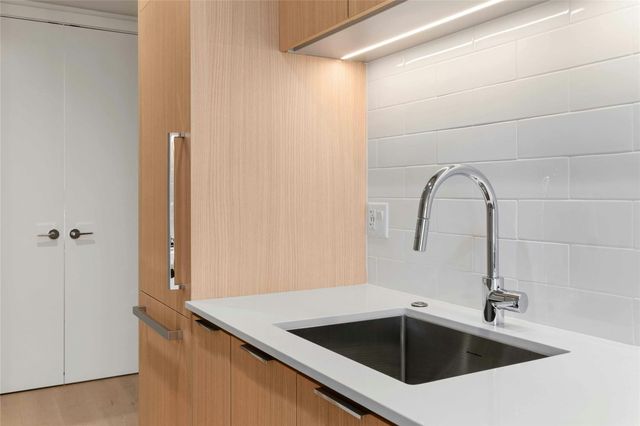 44 East Ave 2506, Austin, TX 78701