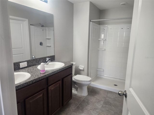 2019 BROAD WINGED HAWK DRIVE, Ruskin, FL 33570