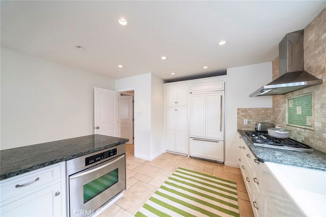 77 17th, Hermosa Beach, CA 90254