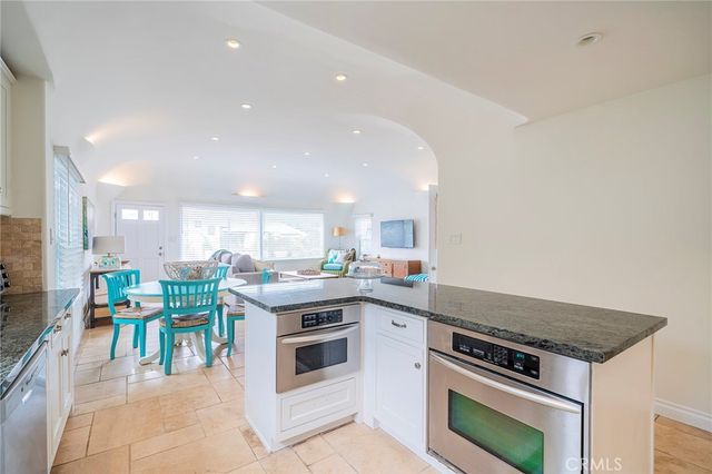 77 17th, Hermosa Beach, CA 90254