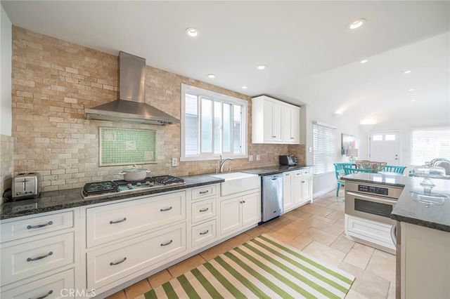 77 17th, Hermosa Beach, CA 90254