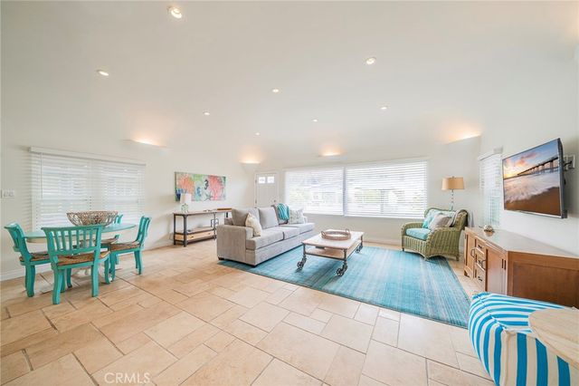 77 17th, Hermosa Beach, CA 90254