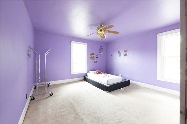 1017 Virginia St, Jeannette, PA 15644