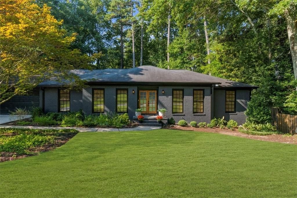 185 W Spalding Drive, Sandy Springs, GA 30328