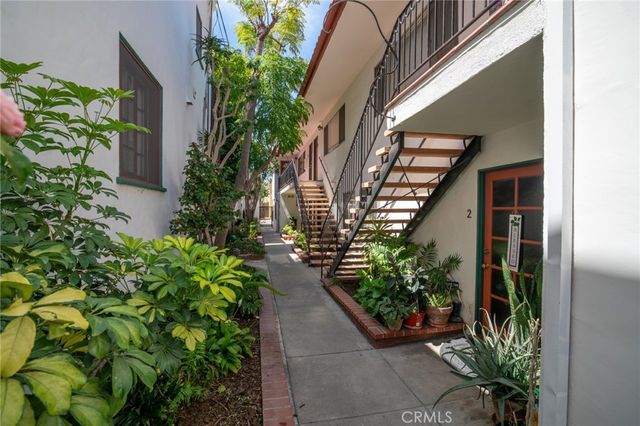 825 Roswell Avenue, Long Beach, CA 90804