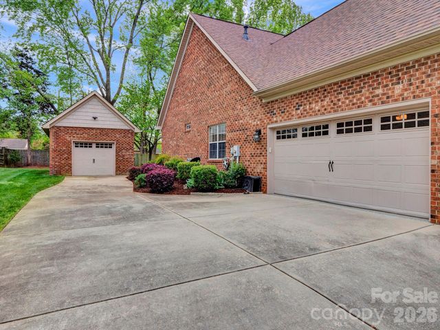 2005 Brookhollow Court, Indian Trail, NC 28079