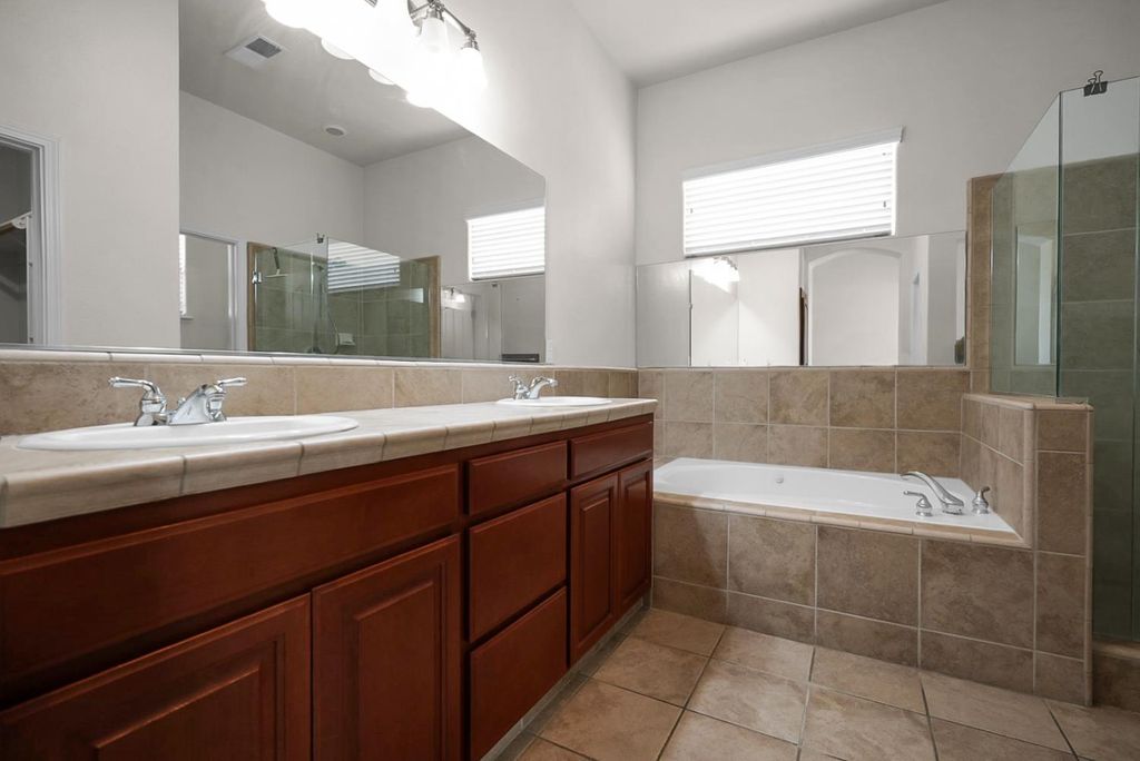 Image 15 of property listing at 7170 Emerald Street, Chowchilla, CA 93610
