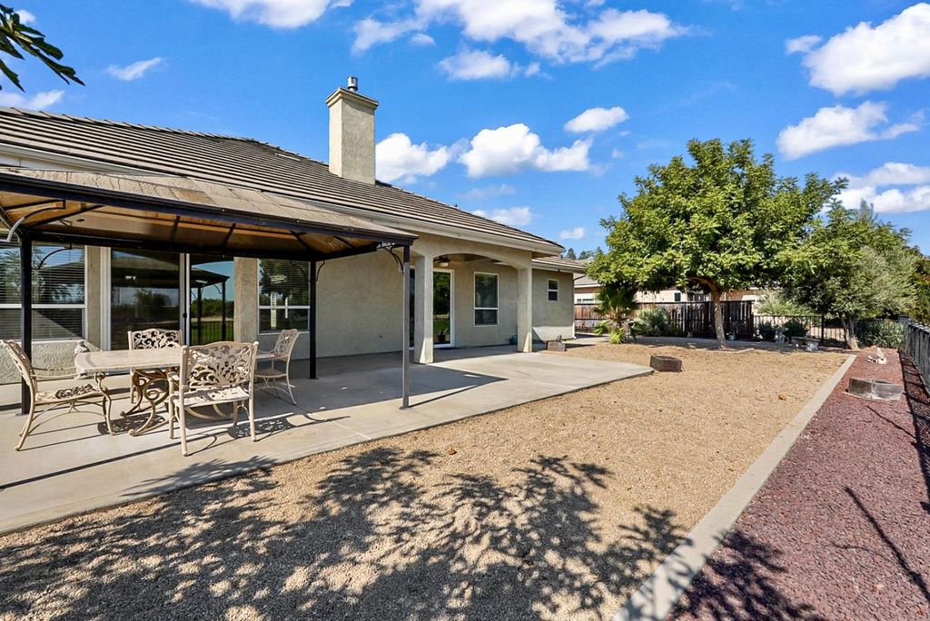 Image 20 of property listing at 7170 Emerald Street, Chowchilla, CA 93610