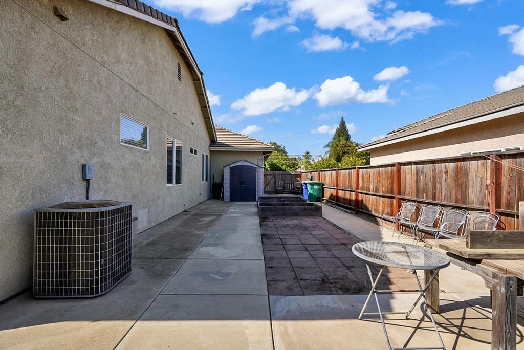 Image 21 of property listing at 7170 Emerald Street, Chowchilla, CA 93610