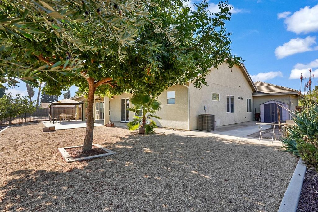 Image 22 of property listing at 7170 Emerald Street, Chowchilla, CA 93610