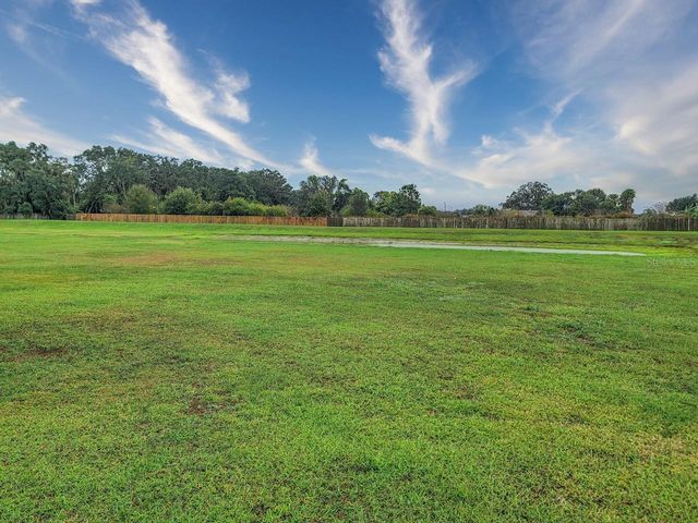 1607 AVONDALE RIDGE DRIVE, Plant City, FL 33567