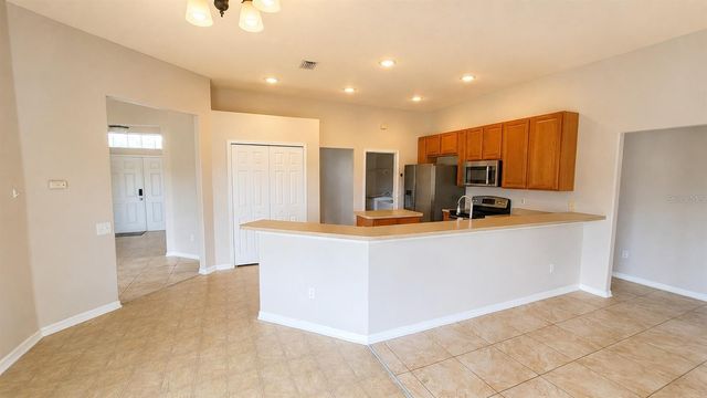 1607 AVONDALE RIDGE DRIVE, Plant City, FL 33567