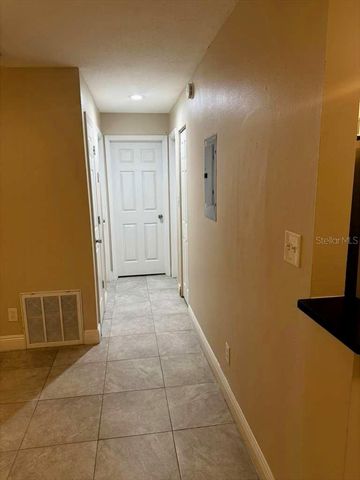 2800 E 113 AVENUE 213, Tampa, FL 33612