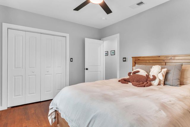 715 NOEL DR., Longview, TX 75602
