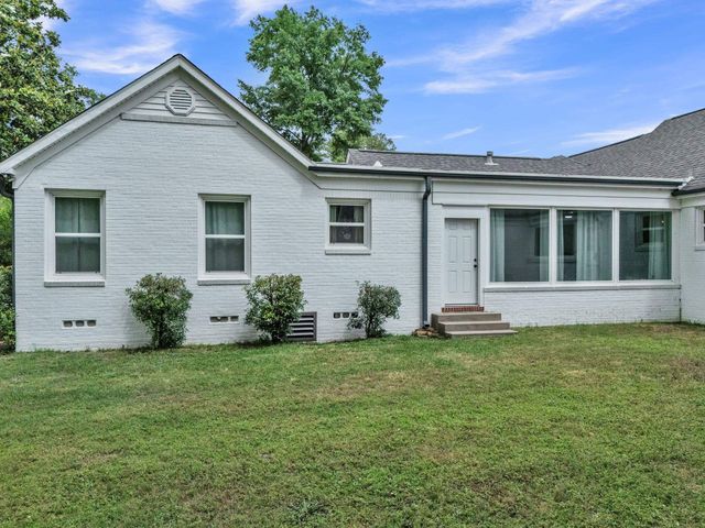 715 NOEL DR., Longview, TX 75602