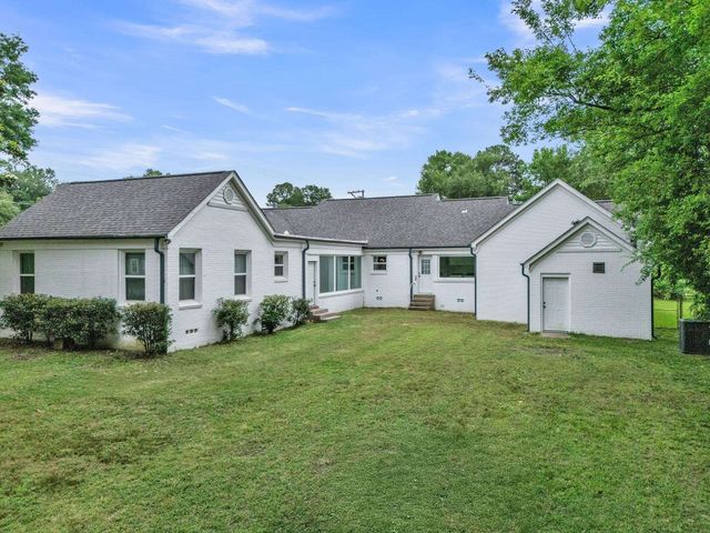 715 NOEL DR., Longview, TX 75602