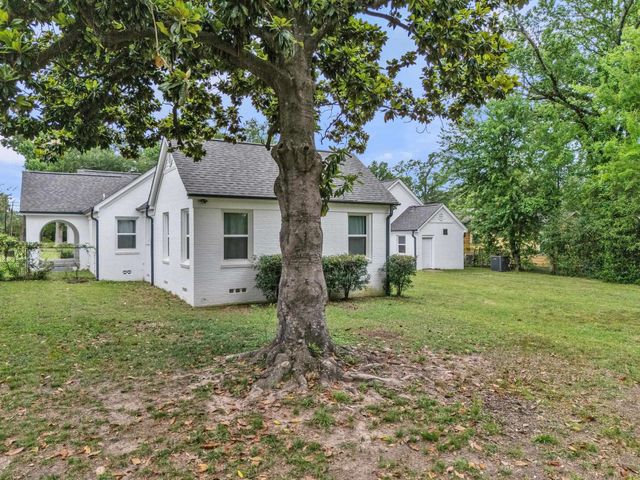 715 NOEL DR., Longview, TX 75602