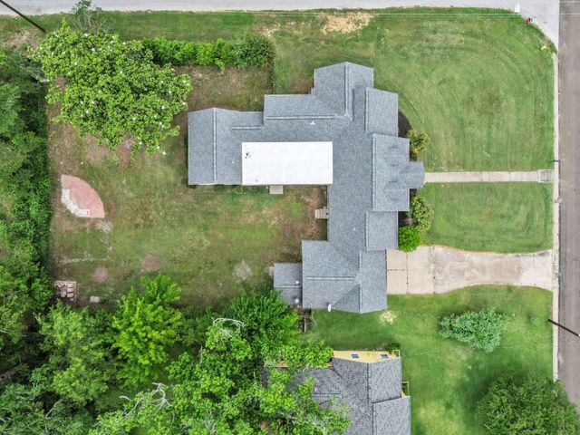 715 NOEL DR., Longview, TX 75602
