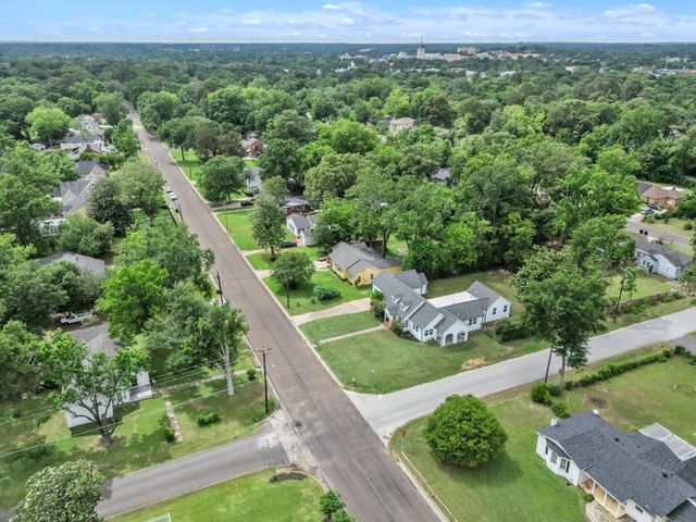 715 NOEL DR., Longview, TX 75602