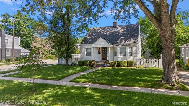 303 Midland Boulevard, Royal Oak, MI 48073