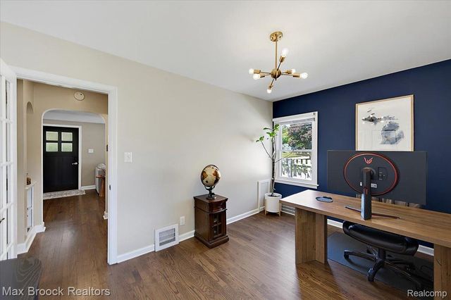 303 Midland Boulevard, Royal Oak, MI 48073