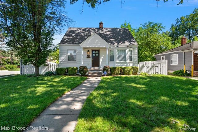 303 Midland Boulevard, Royal Oak, MI 48073