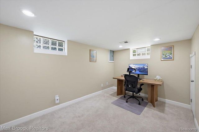 303 Midland Boulevard, Royal Oak, MI 48073