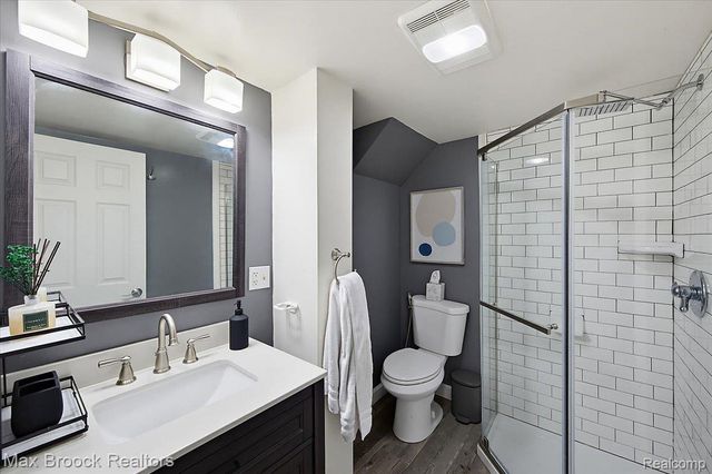 303 Midland Boulevard, Royal Oak, MI 48073