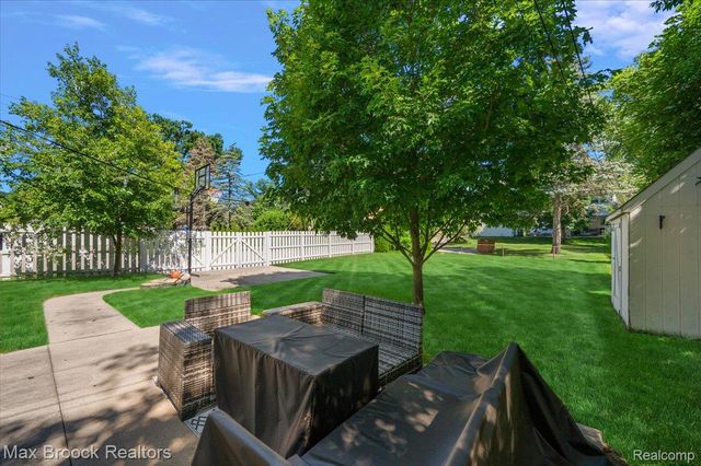 303 Midland Boulevard, Royal Oak, MI 48073
