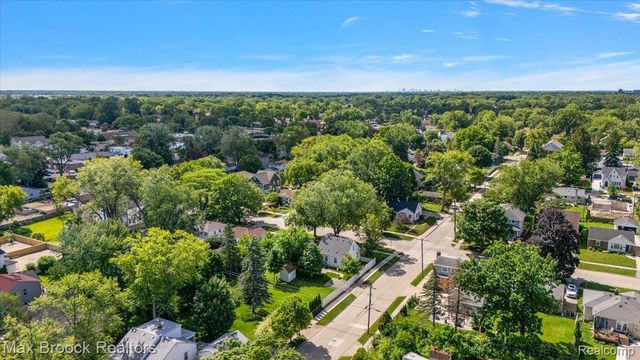 303 Midland Boulevard, Royal Oak, MI 48073