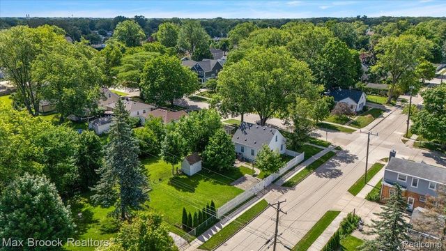 303 Midland Boulevard, Royal Oak, MI 48073