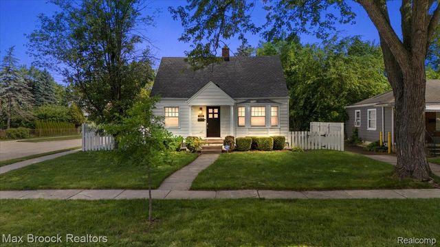 303 Midland Boulevard, Royal Oak, MI 48073