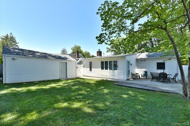 18 Boston Avenue, Massapequa, NY 11758