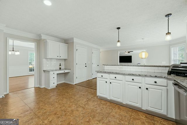 4957 HERITAGE CROSSING Drive SW, Powder Springs, GA 30127