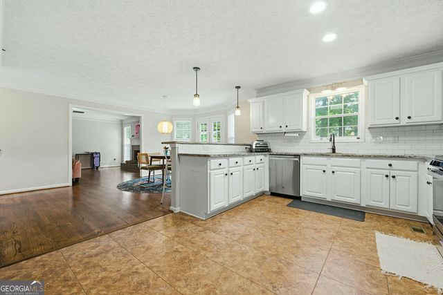 4957 HERITAGE CROSSING Drive SW, Powder Springs, GA 30127