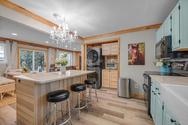 41 Narcissus Road, Kings Park, NY 11754