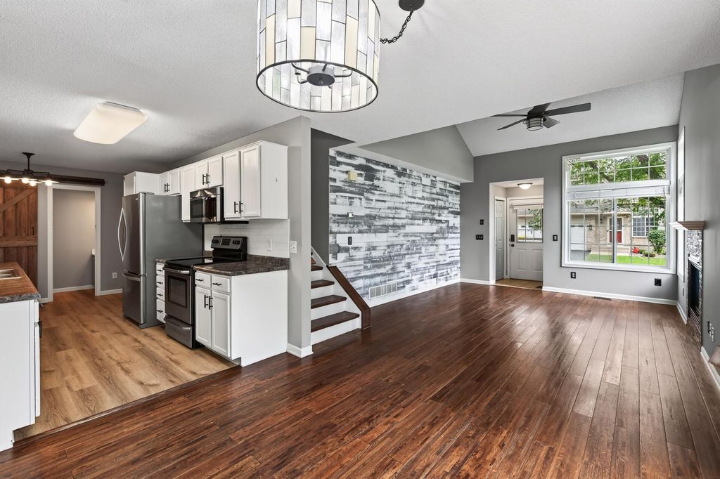 13821 Edgewood Avenue, Savage, MN 55378 — photo 5
