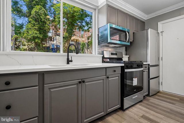 1621 FORT DUPONT ST SE, Washington, DC 20020