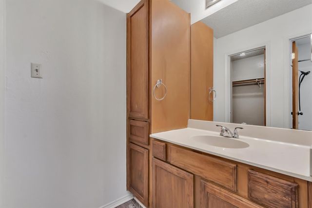 7802 Topawa CV B, Austin, TX 78729