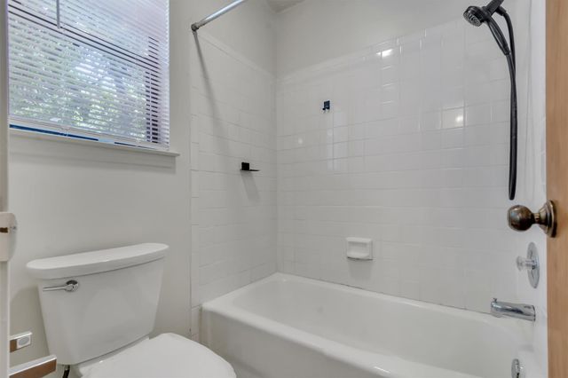 7802 Topawa CV B, Austin, TX 78729