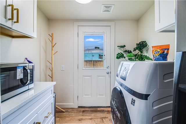 509 W Avenue E, Port Aransas, TX 78373