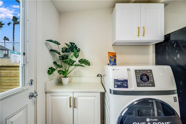 509 W Avenue E, Port Aransas, TX 78373