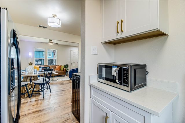 509 W Avenue E, Port Aransas, TX 78373