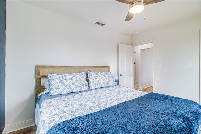 509 W Avenue E, Port Aransas, TX 78373