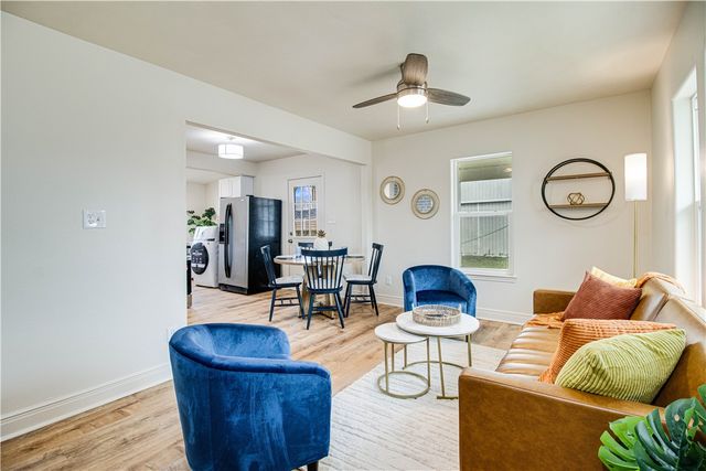 509 W Avenue E, Port Aransas, TX 78373