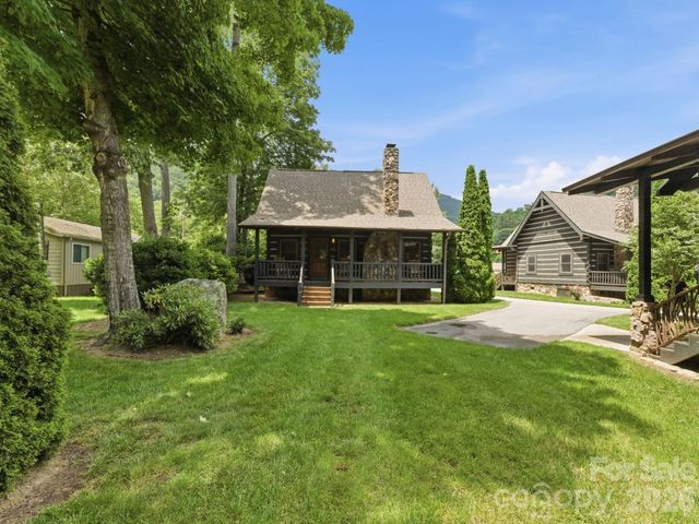 18 Rachels Circle, Maggie Valley, NC 28751