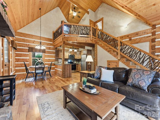 18 Rachels Circle, Maggie Valley, NC 28751
