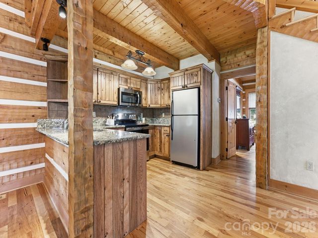 18 Rachels Circle, Maggie Valley, NC 28751